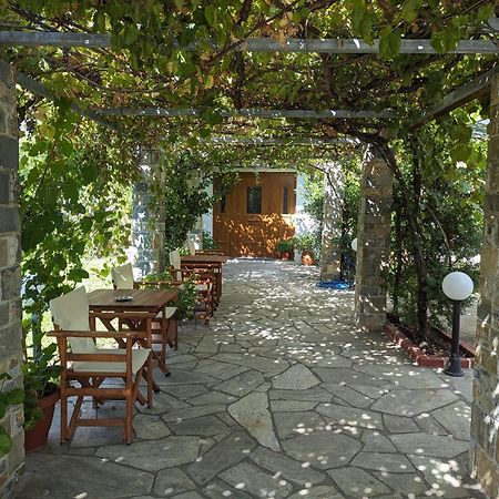 Guesthouse Christos Скопелос Экстерьер фото