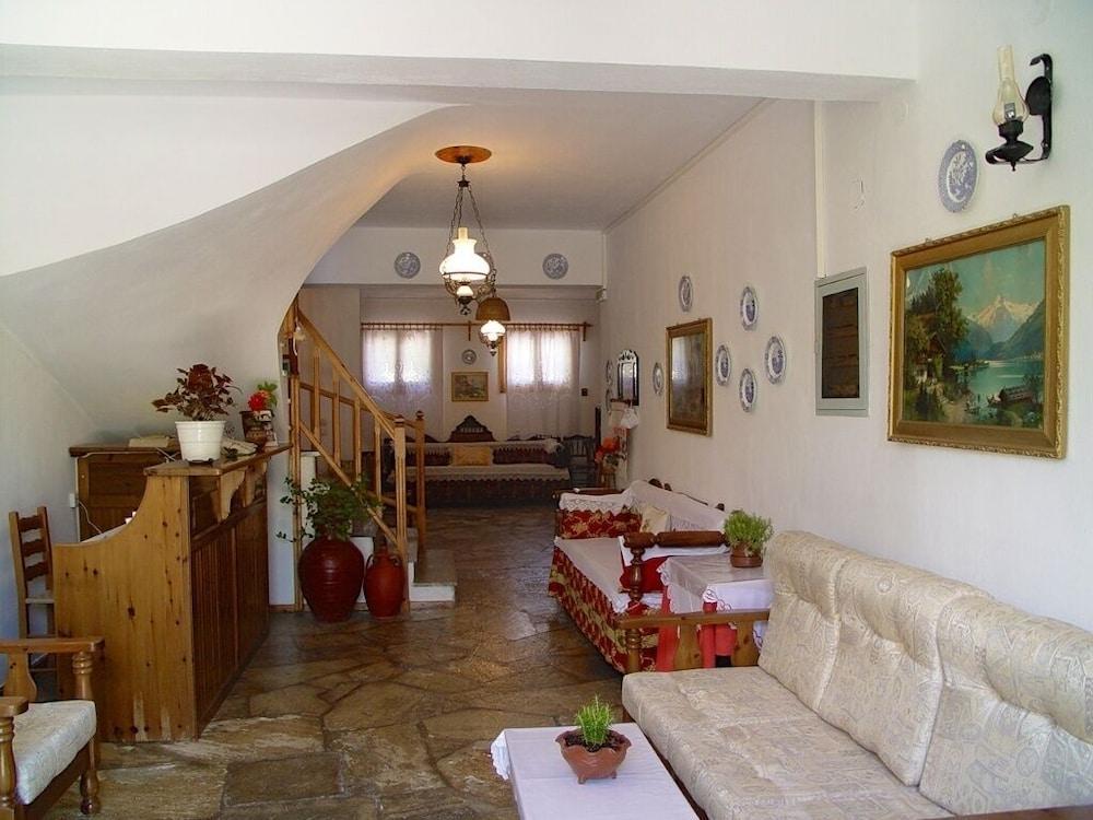 Guesthouse Christos Скопелос Экстерьер фото