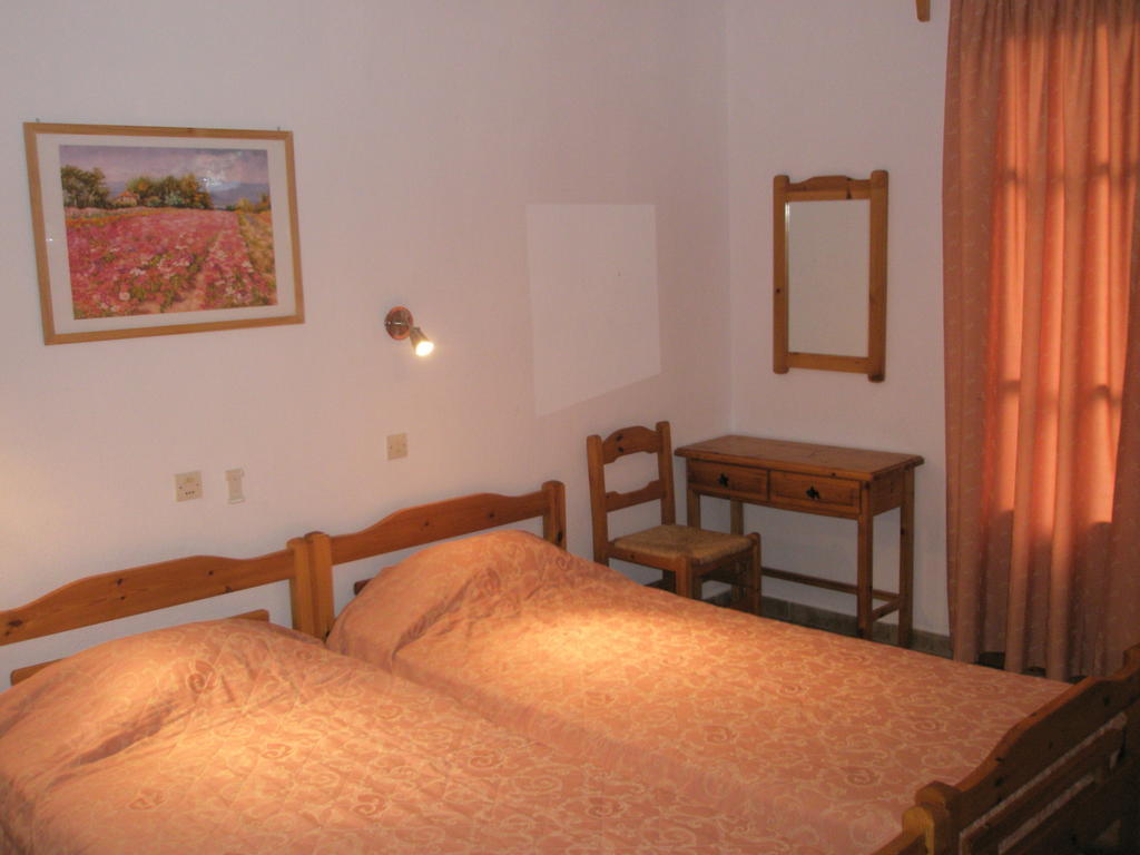 Guesthouse Christos Скопелос Экстерьер фото
