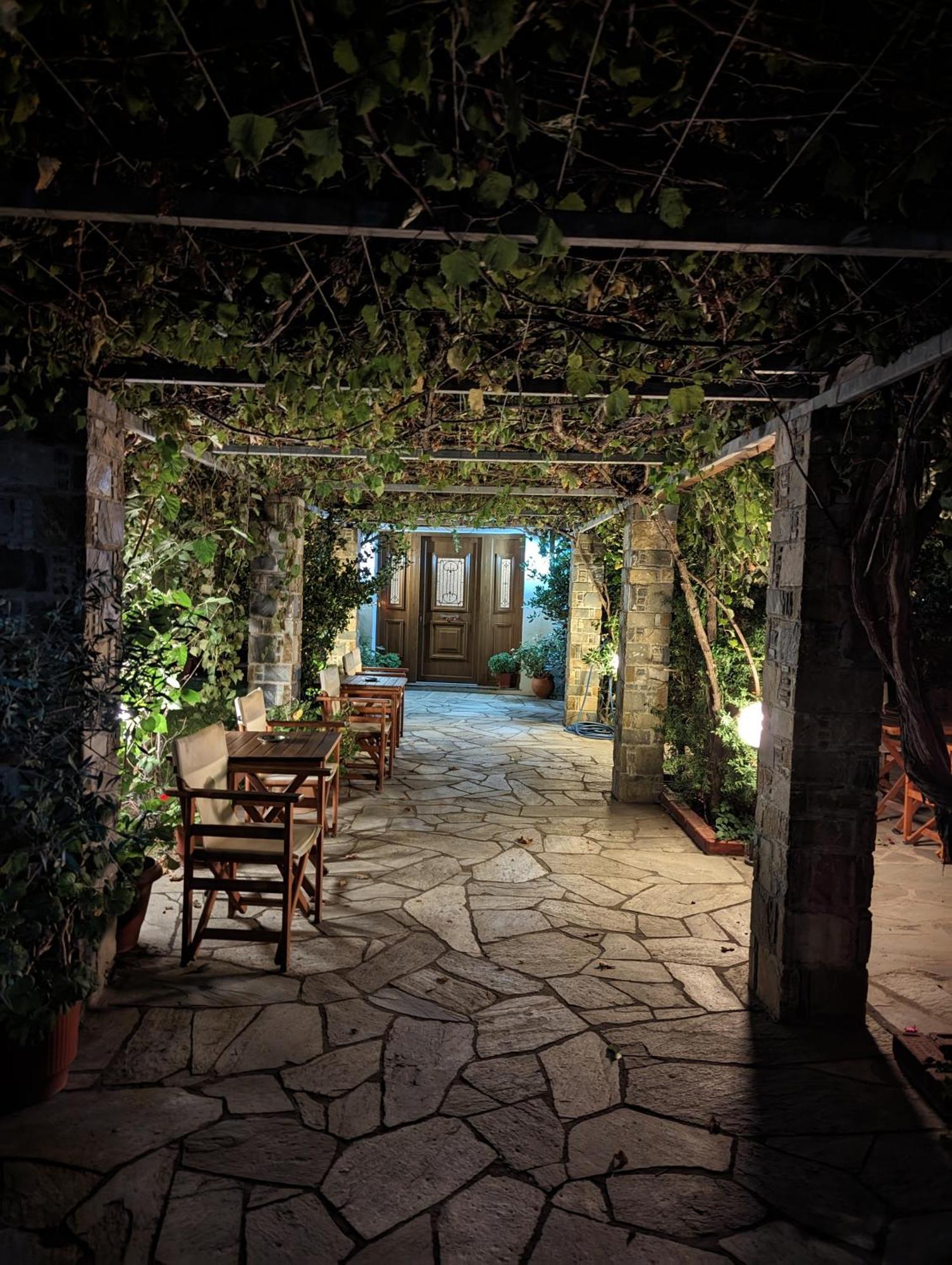Guesthouse Christos Скопелос Экстерьер фото