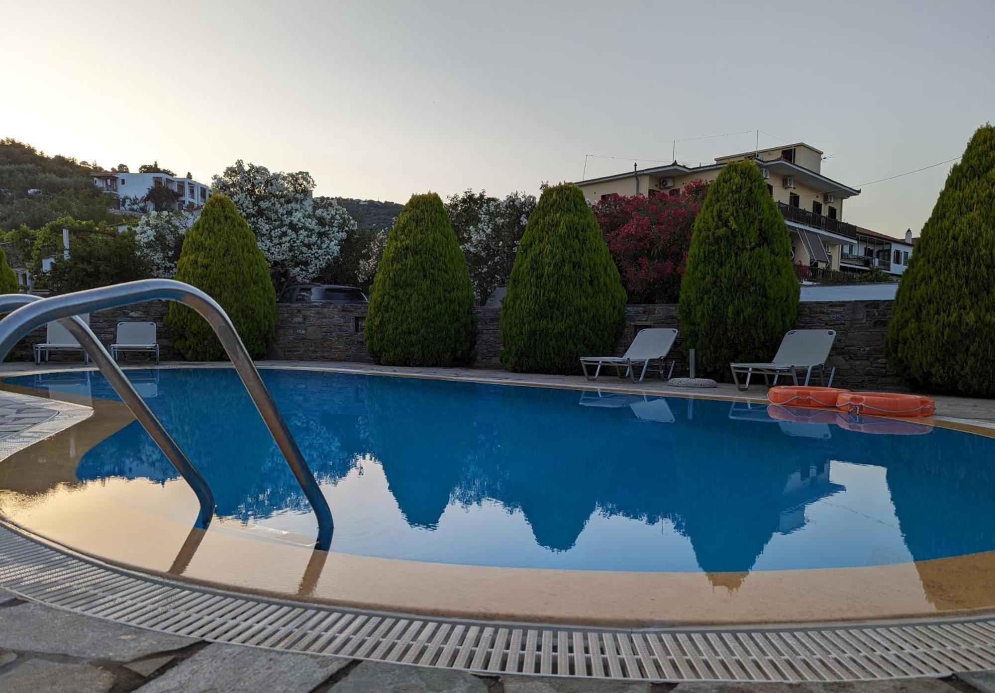 Guesthouse Christos Скопелос Экстерьер фото