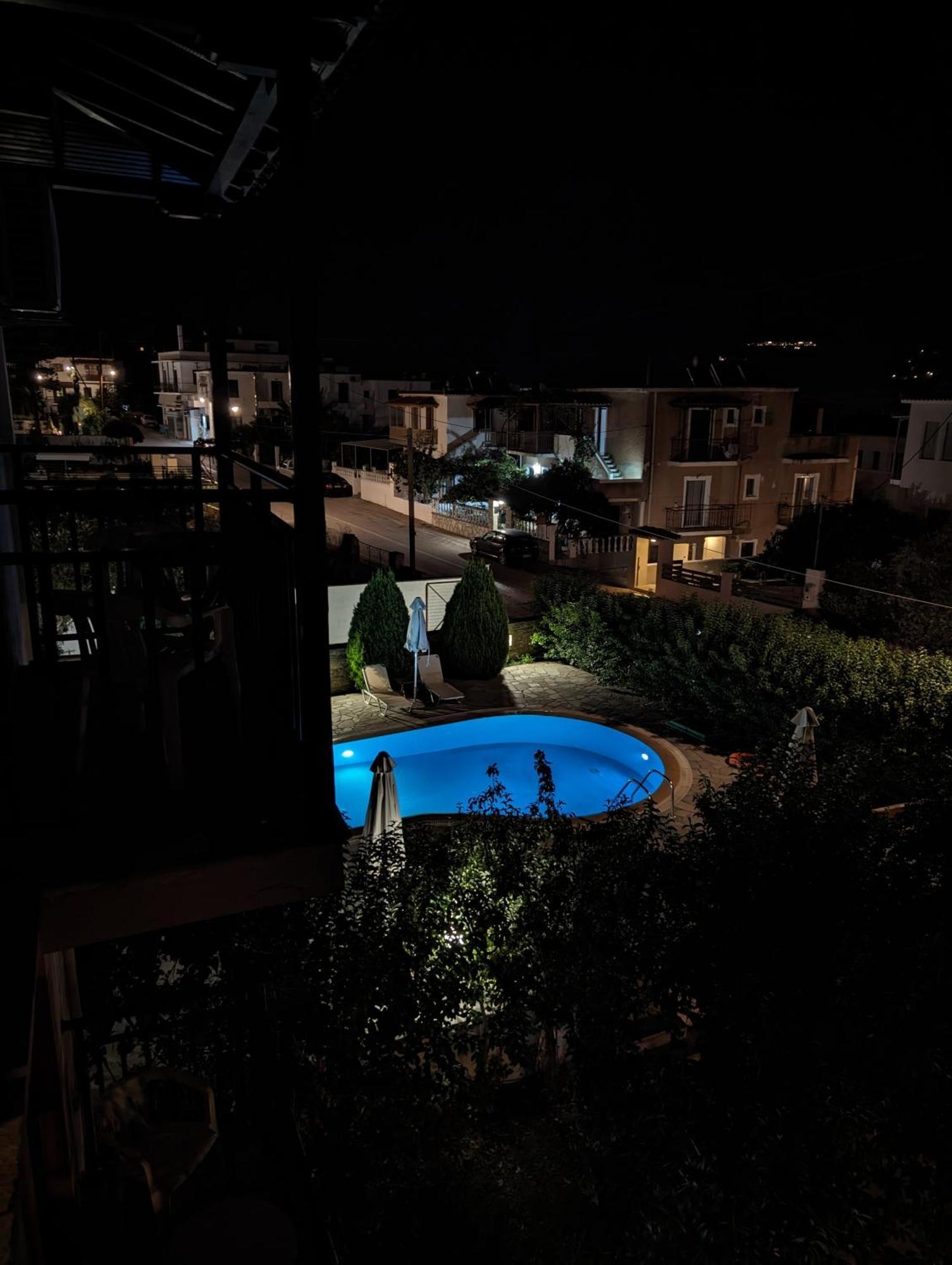 Guesthouse Christos Скопелос Экстерьер фото
