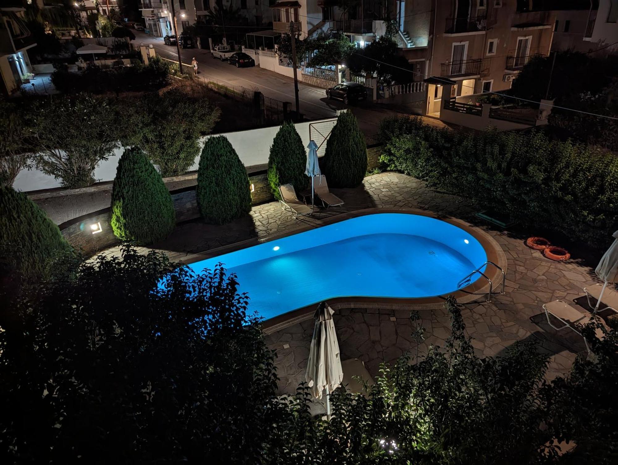 Guesthouse Christos Скопелос Экстерьер фото
