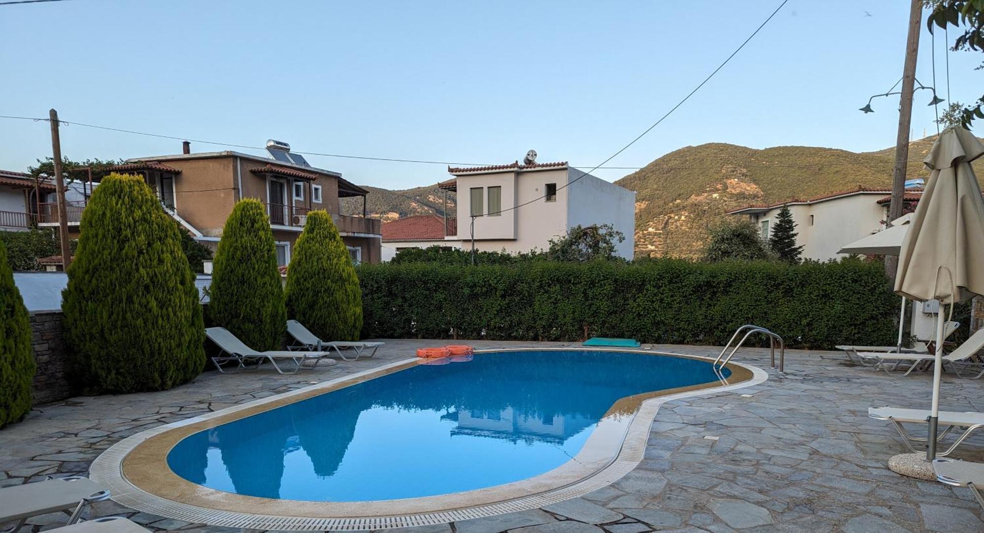 Guesthouse Christos Скопелос Экстерьер фото
