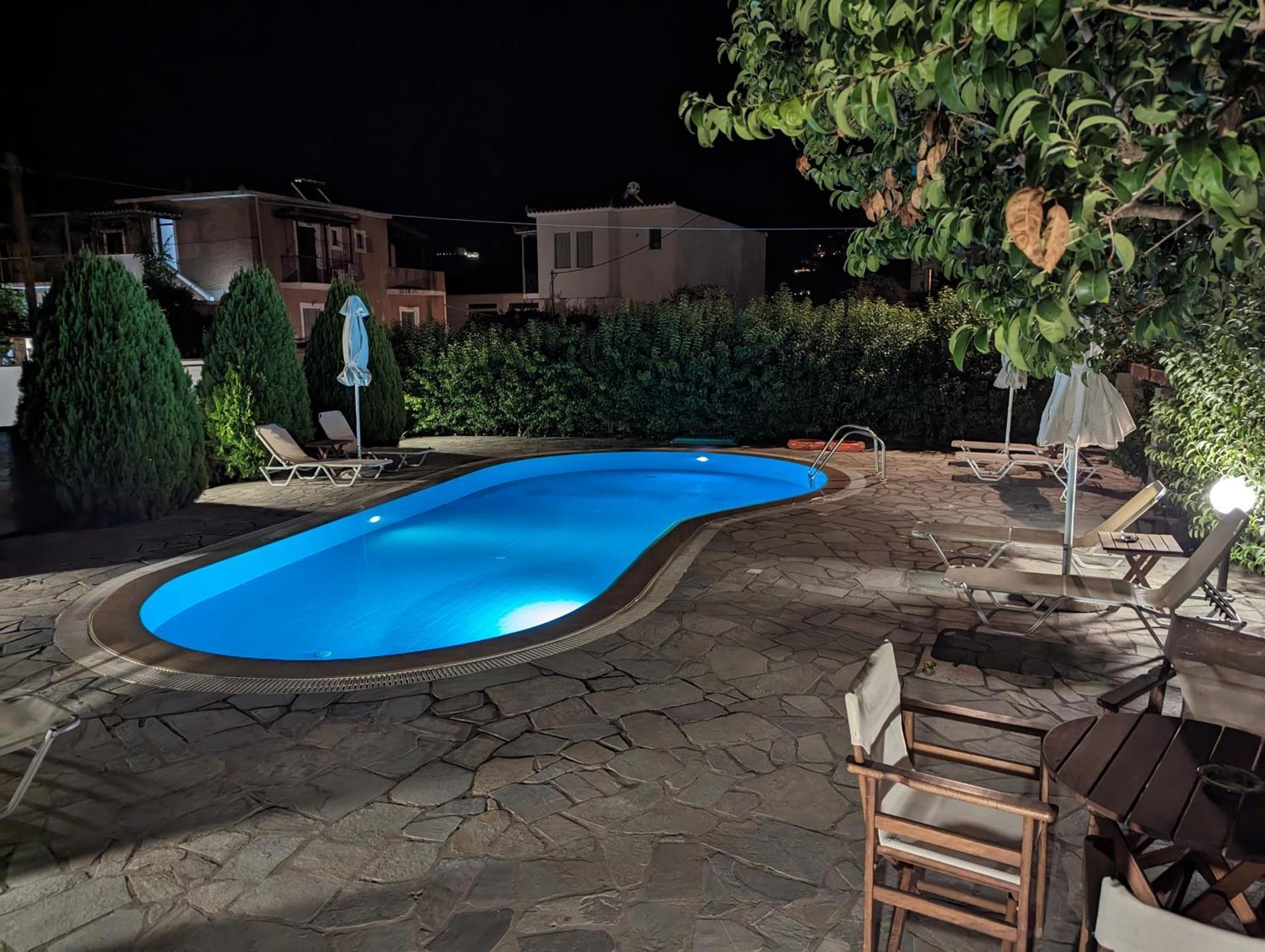Guesthouse Christos Скопелос Экстерьер фото