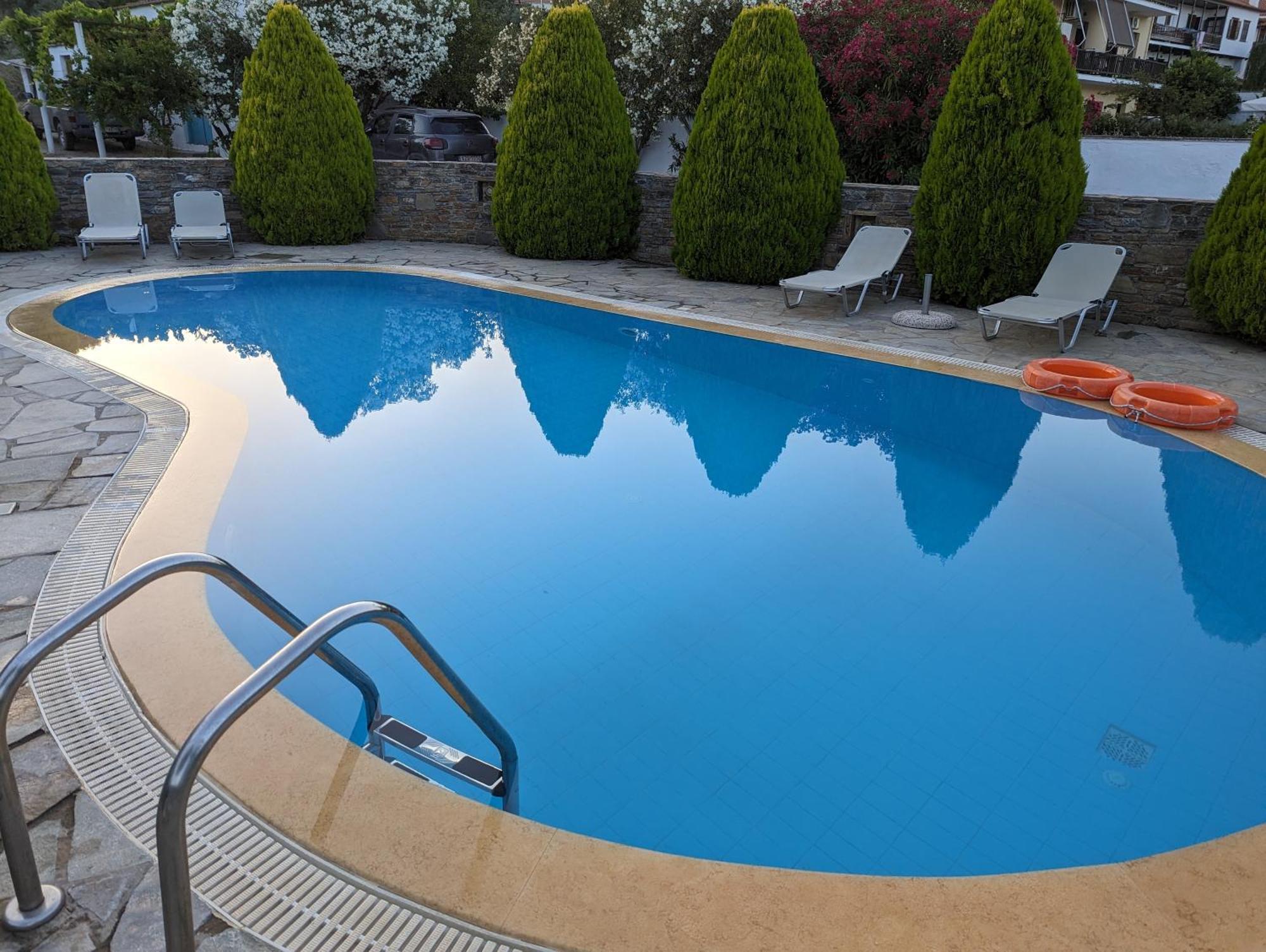 Guesthouse Christos Скопелос Экстерьер фото
