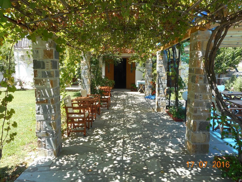 Guesthouse Christos Скопелос Экстерьер фото