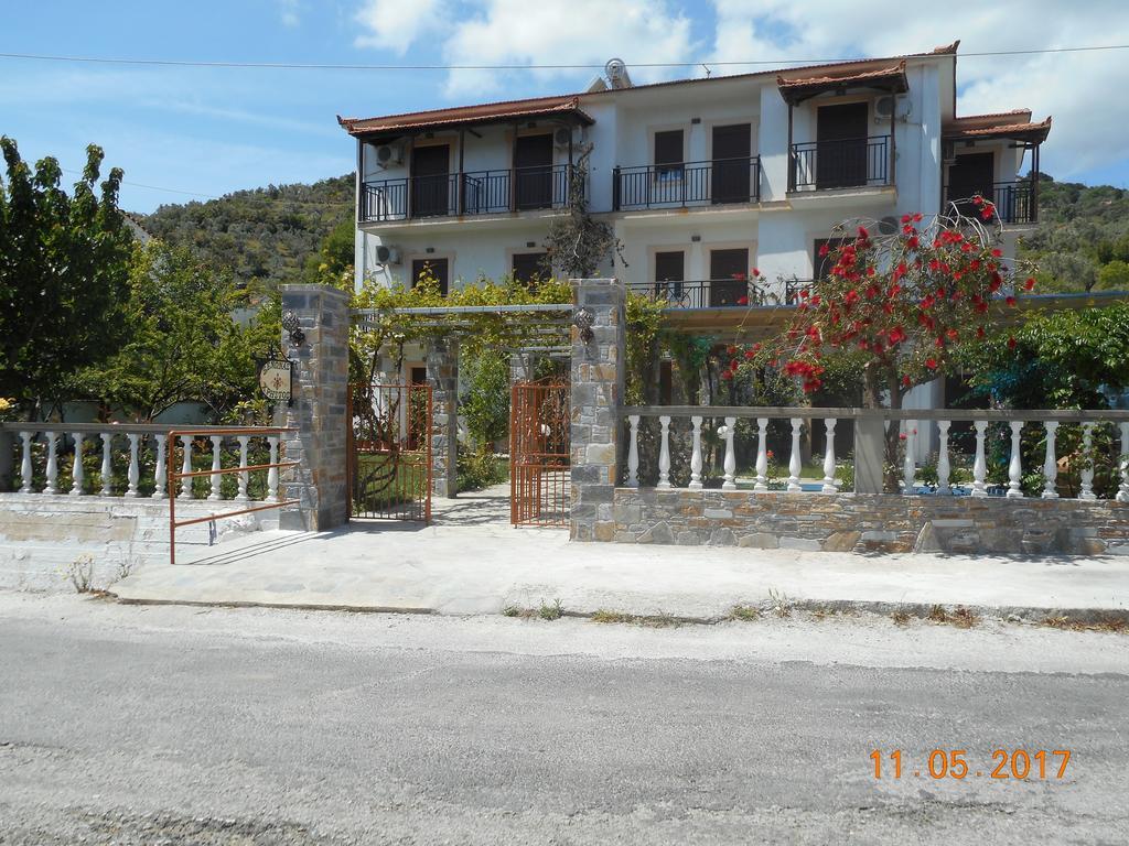 Guesthouse Christos Скопелос Экстерьер фото